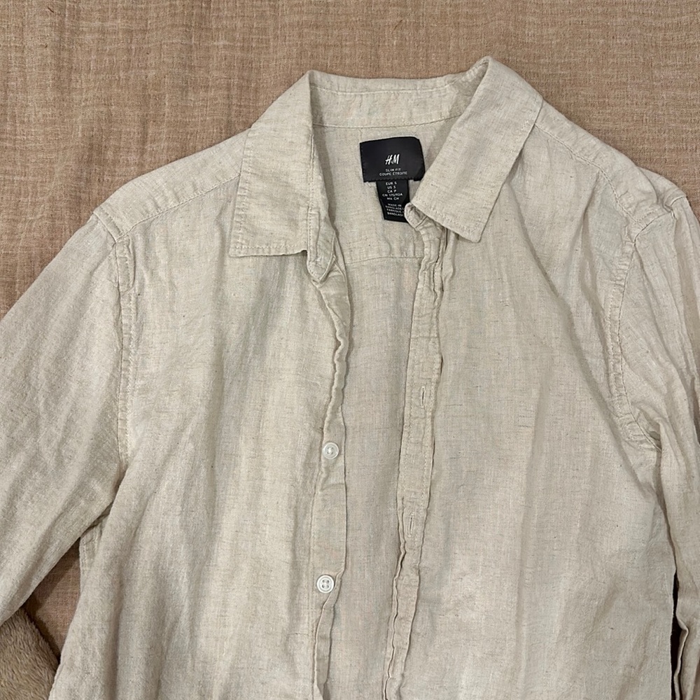 Long sleeve button-down